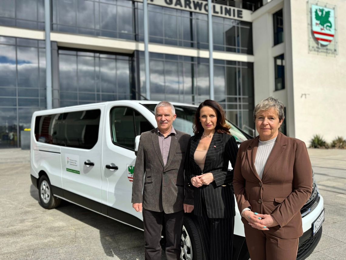 Nowy bus dla ośrodka w Przyłęku Nowy bus dla ośrodka w Przyłęku