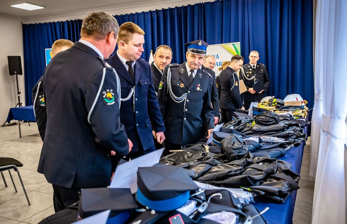 Nowy sprzęt dla strażaków z gminy Łaskarzew Nowy sprzęt dla strażaków z gminy Łaskarzew