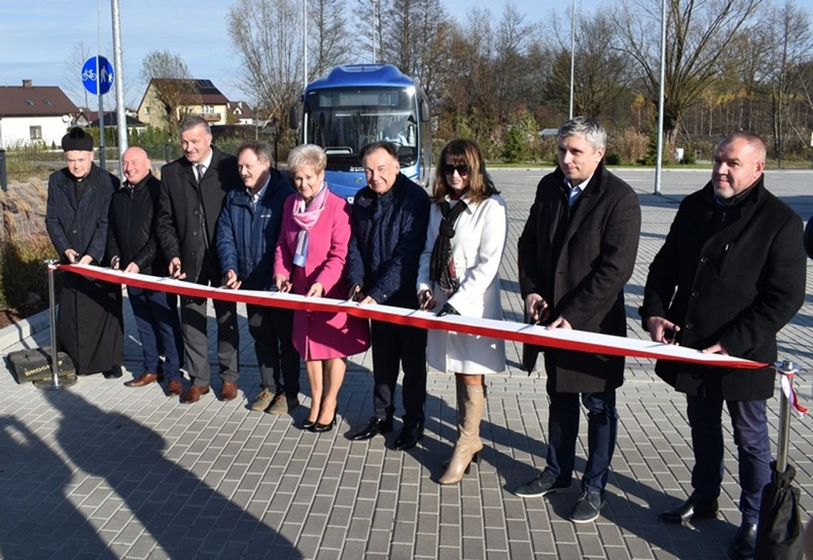 Otwarcie centrum przesiadkowego w Pilawie