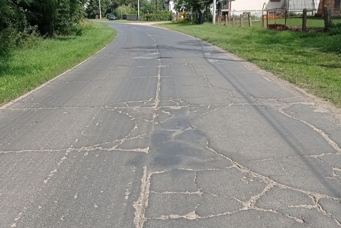 Pieniądze na drogi w gminach Miastków K. i Wilga