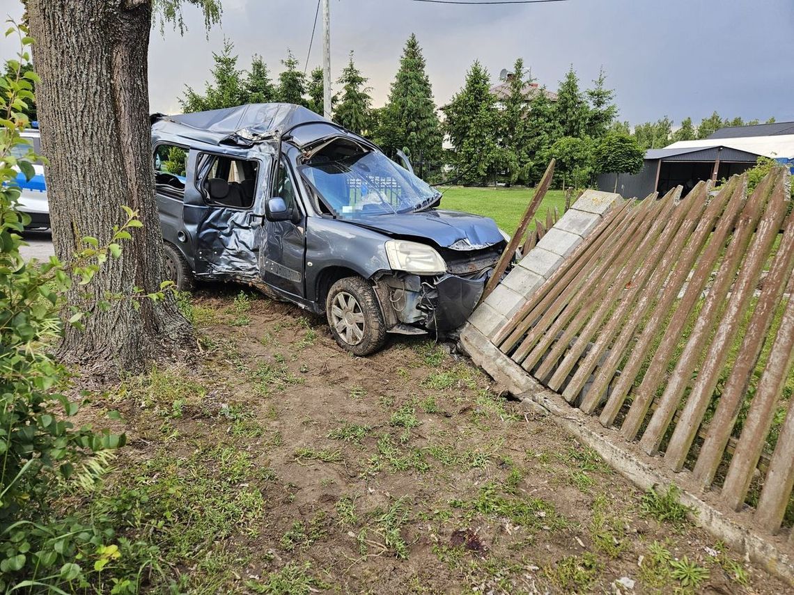 Pijany 36-latek zakończył jazdę na ogrodzeniu