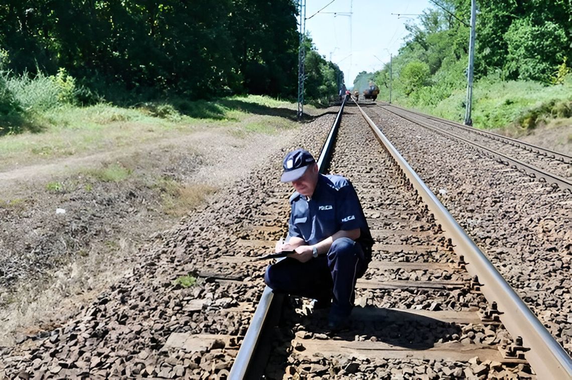 Pociąg śmiertelnie potrącił mężczyznę