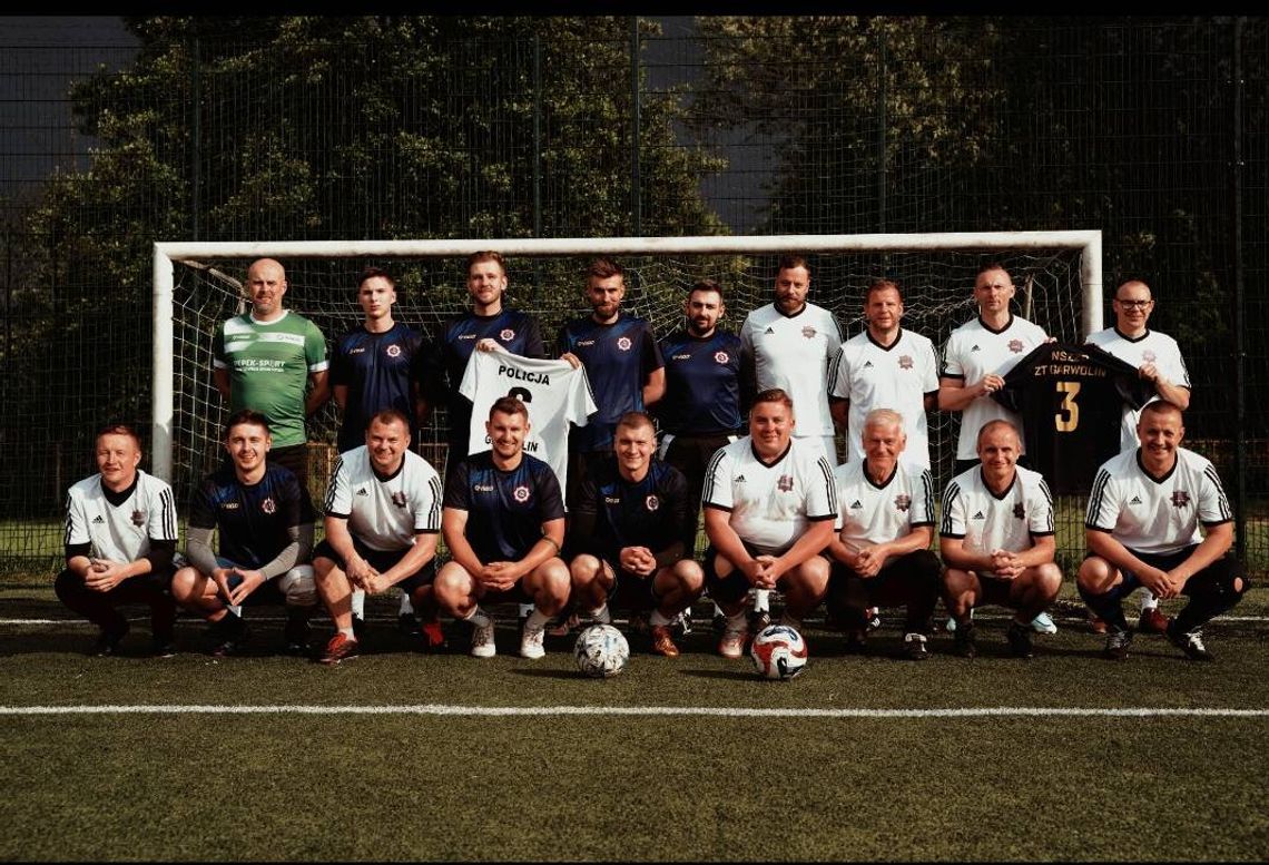 Policjanci połączyli pasję do sportu z pomocą potrzebującym