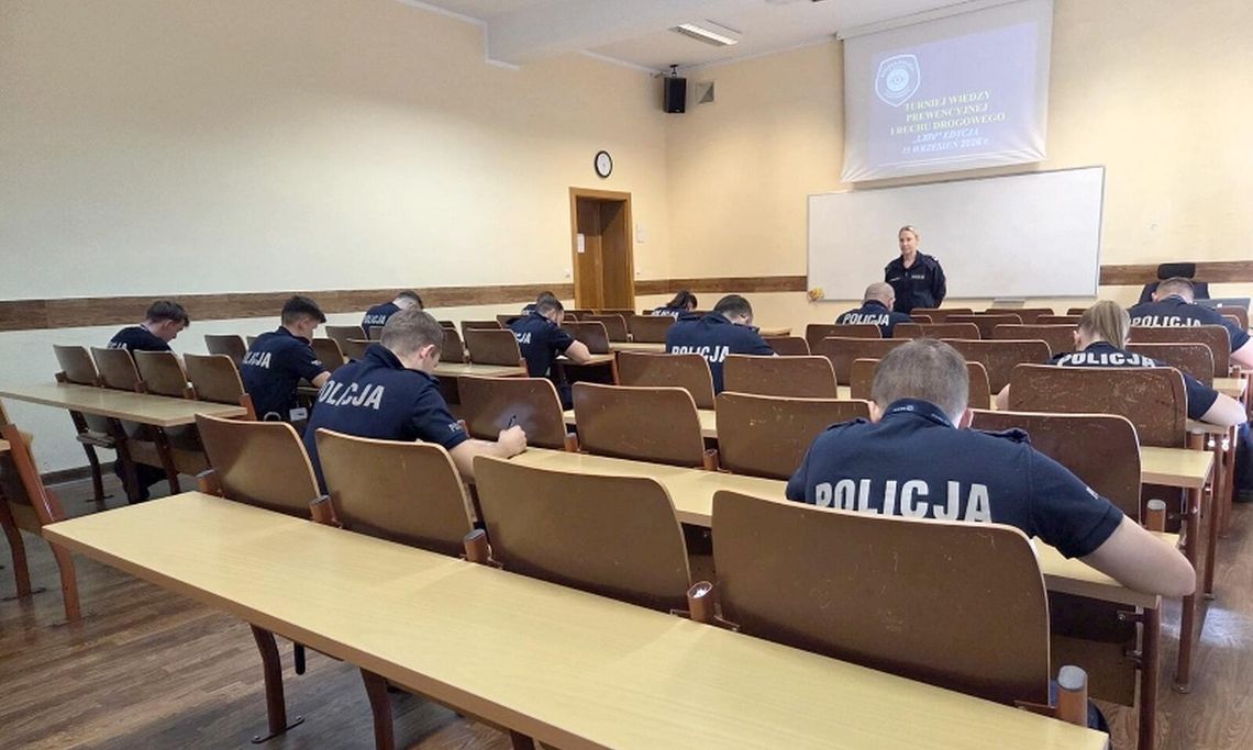 Policjant z KPP Garwolin na podium turnieju w Słupsku. Sprawdził wiedzę z prewencji i ruchu drogowego Policjant z KPP Garwolin na podium turnieju w Słupsku. Sprawdził wiedzę z prewencji i ruchu drogowego