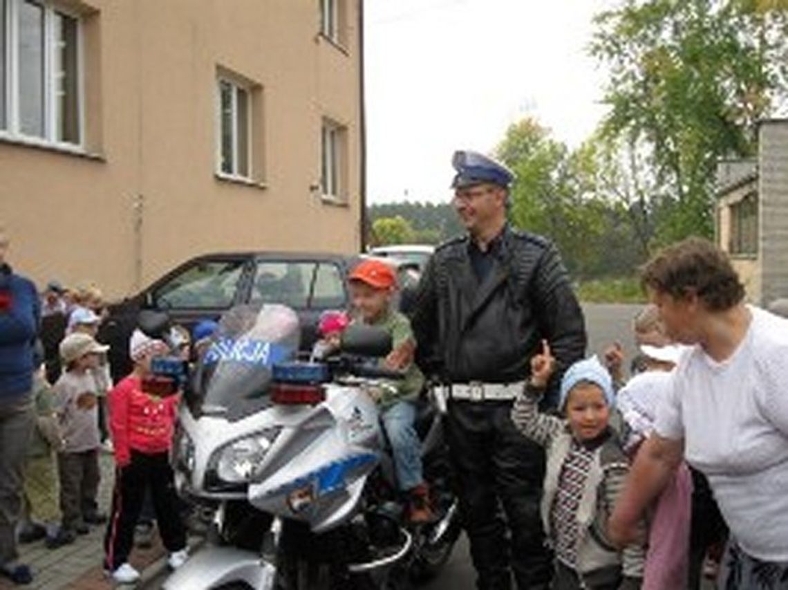 Policjantów dobre rady dla najmłodszych