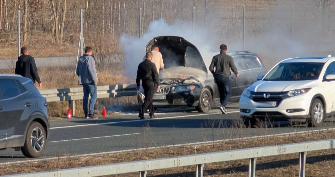 Pożar auta na S17