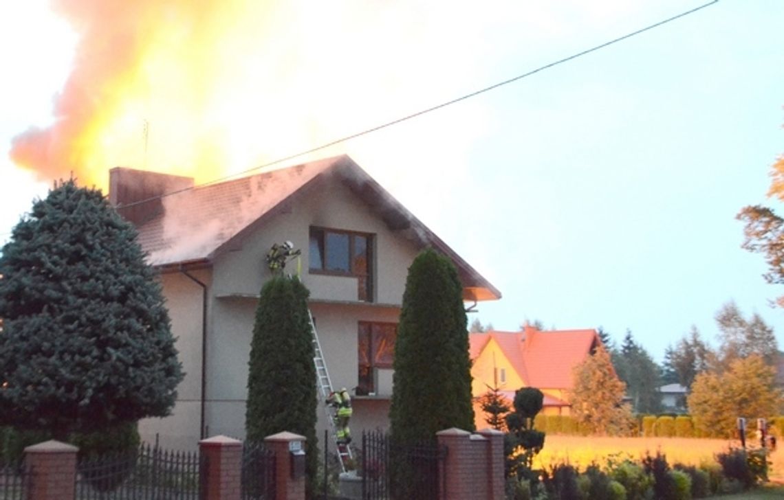 Pożar składu butli gazowych i domu