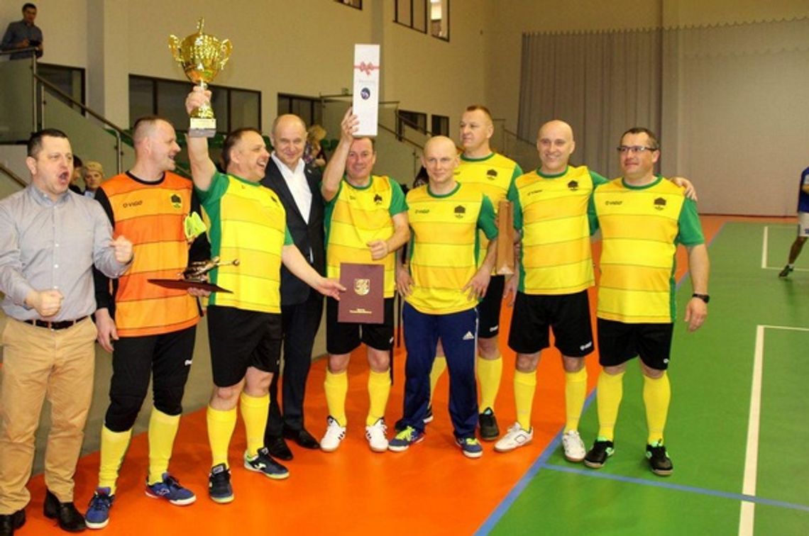 Radni z Górzna wygrywają turniej futsalu