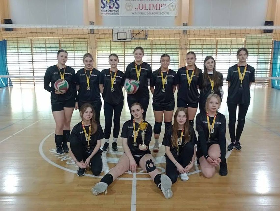 Siatkarki z Górzna wicemistrzyniami regionu siedleckiego Siatkarki z Górzna wicemistrzyniami regionu siedleckiego