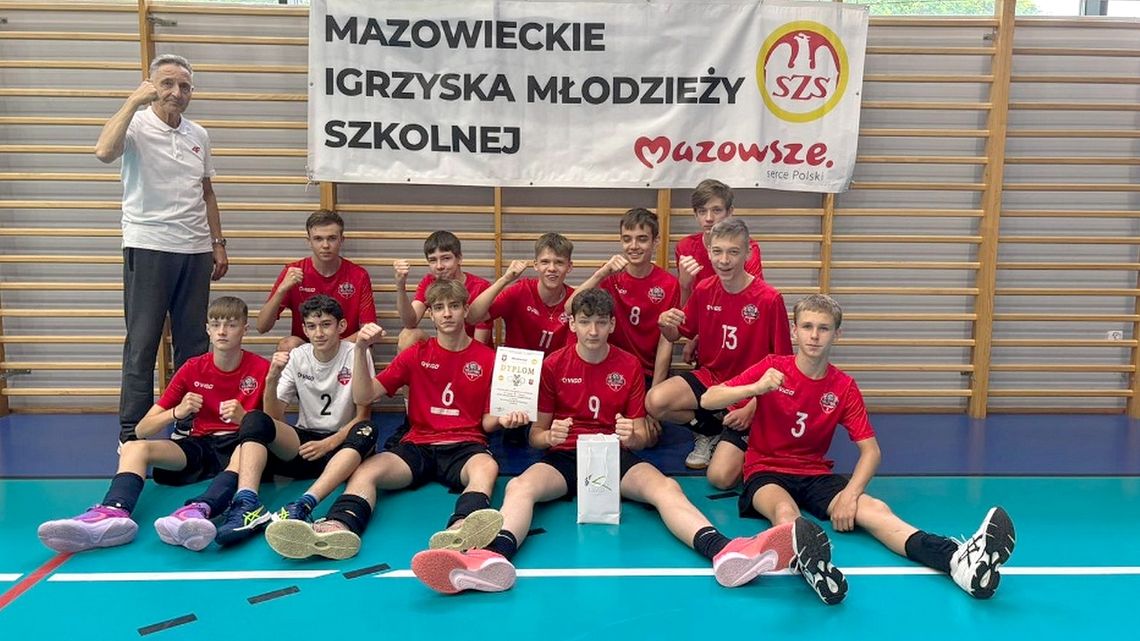 Siatkarze Dwójki z piątym miejscem na Mazowszu