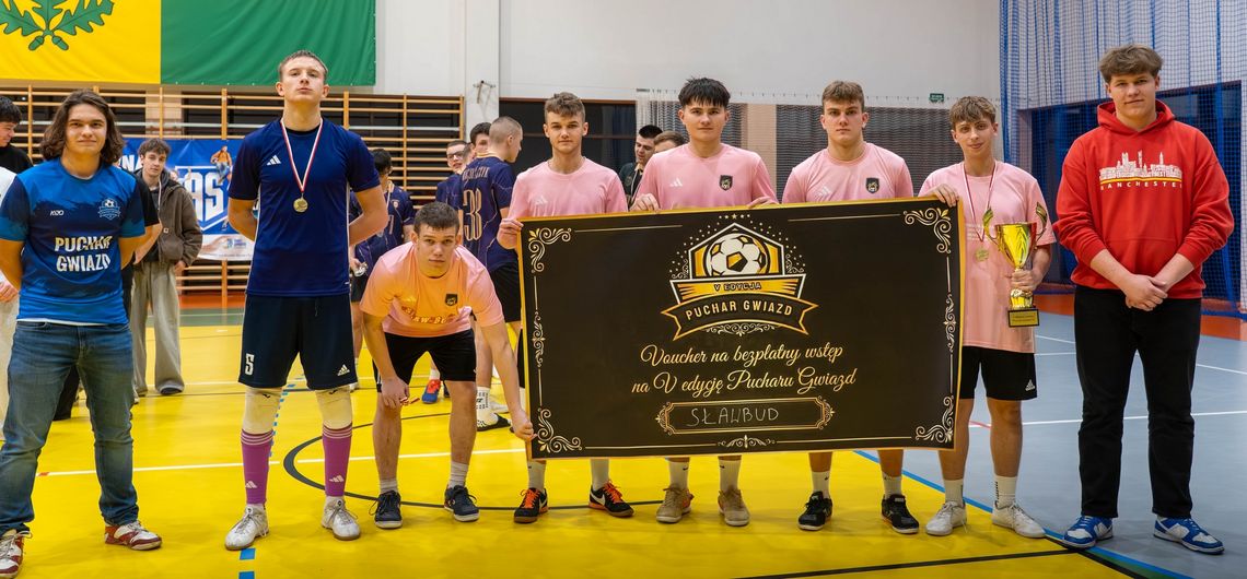 SławBud z Pucharem Gwiazd