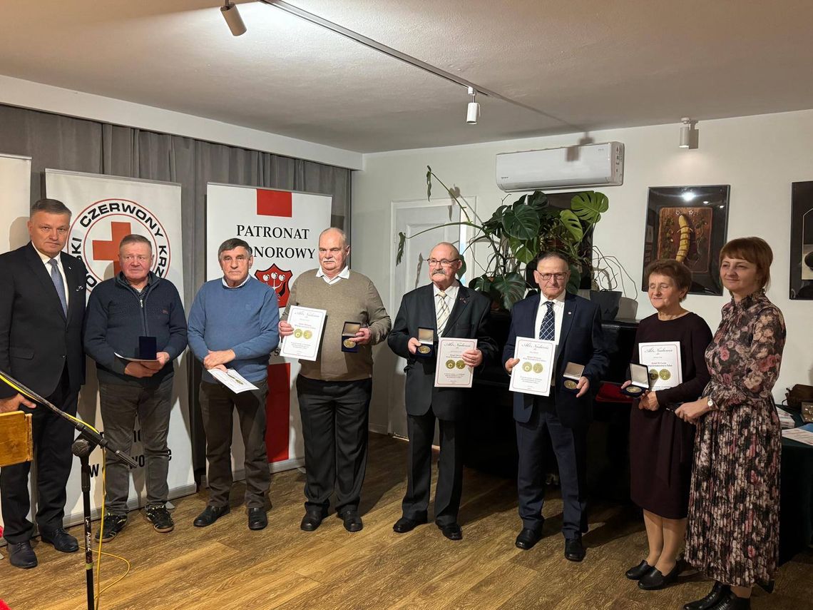 Spotkali się z okazji 90 lat krwiodawstwa w Polsce