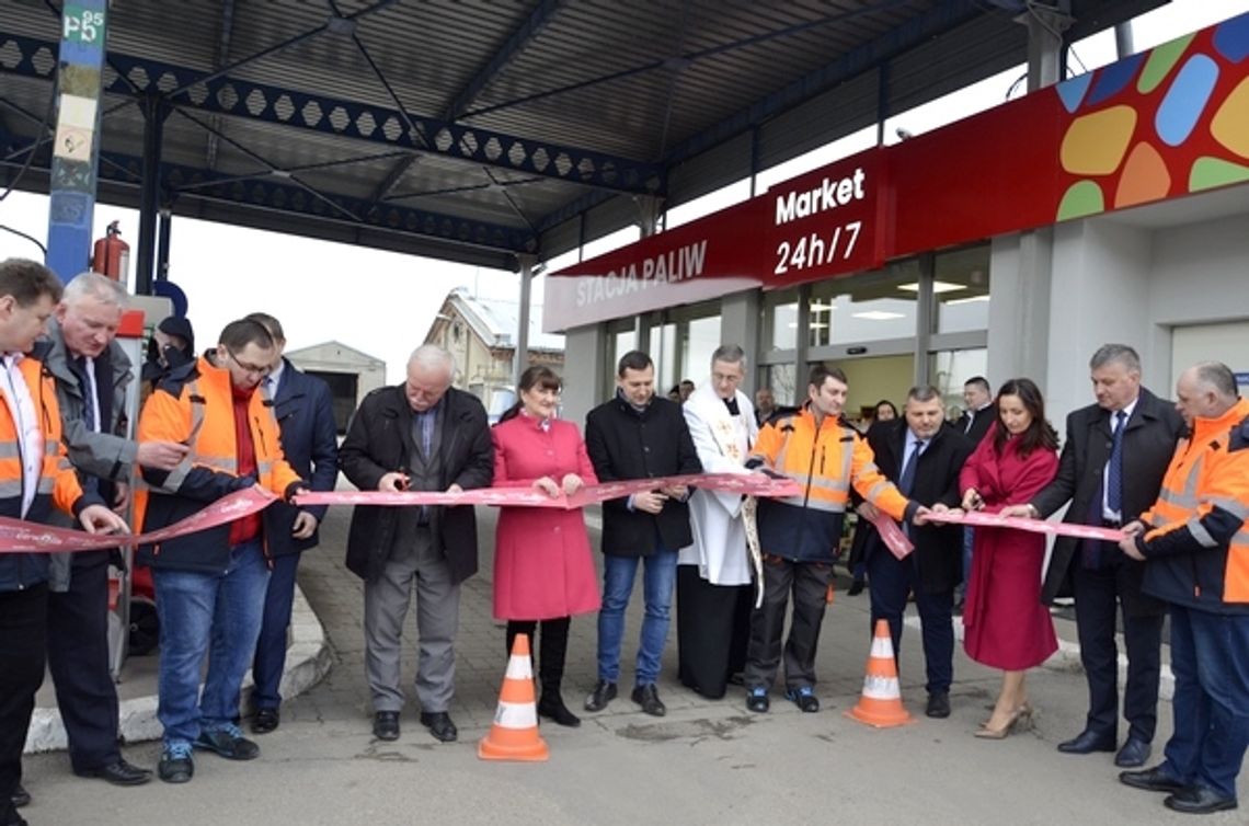 Stacja paliw w PKS po nowemu. ?Równamy do Shella i Orlenu?