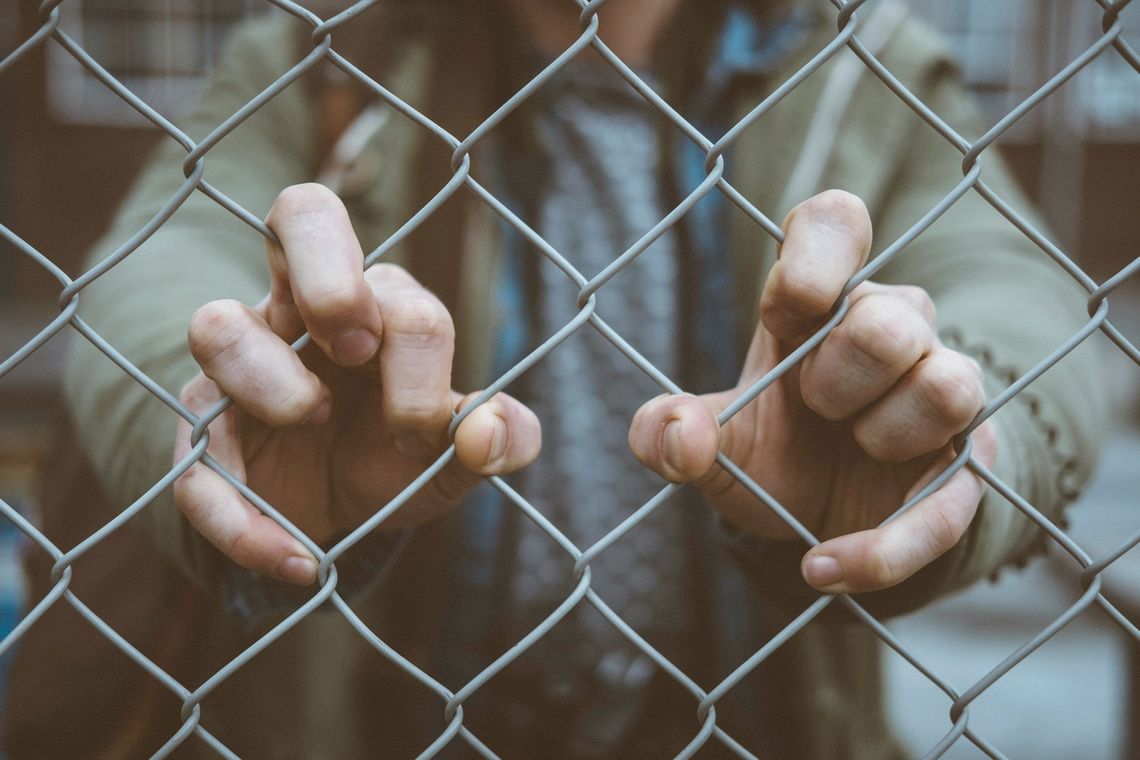 Stanowisko powiatu w sprawie „Paktu Migracyjnego” przyjęte. Głosowanie podzieliło radnych