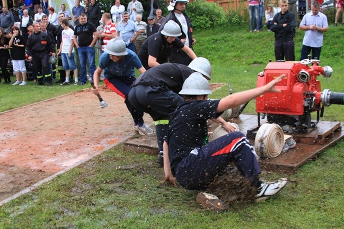 Strażackie zawody z poślizgiem