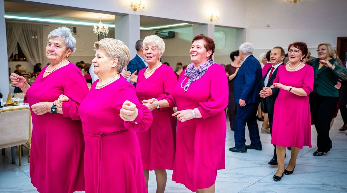 Świętowali seniorzy z całej gminy Świętowali seniorzy z całej gminy