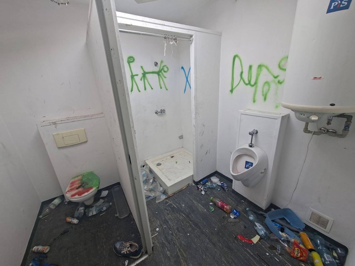 Szokujący akt wandalizmu na Orliku. Sprawcy mają czas do piątku!