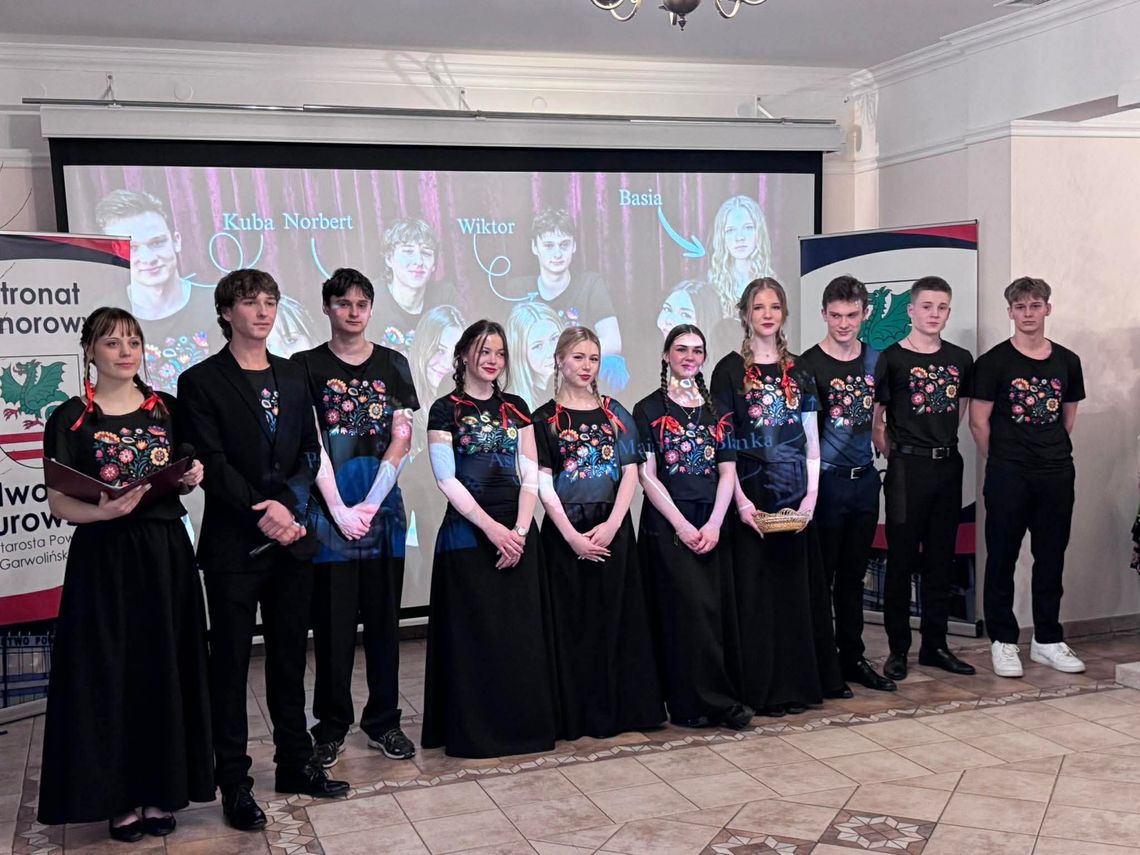 Taniec jako most pokoleń – działania projektu „O krok od słów”