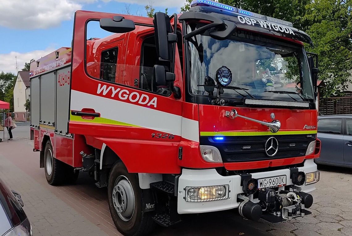 Trąbki: Kobieta nie otwierała drzwi, a zgłaszający dostał mandat