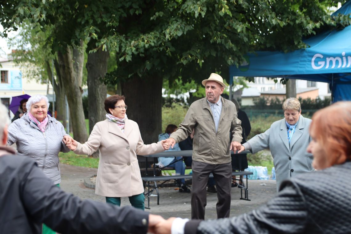 Trochę chmur, trochę słońca – Żelechów świętował I Gminny Dzień Seniora Trochę chmur, trochę słońca – Żelechów świętował I Gminny Dzień Seniora