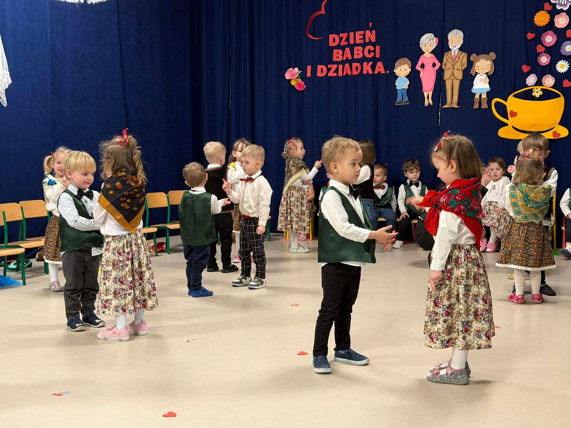 Trzydniowy Maraton Miłości: Dzień Babci i Dziadka w Sobolewie