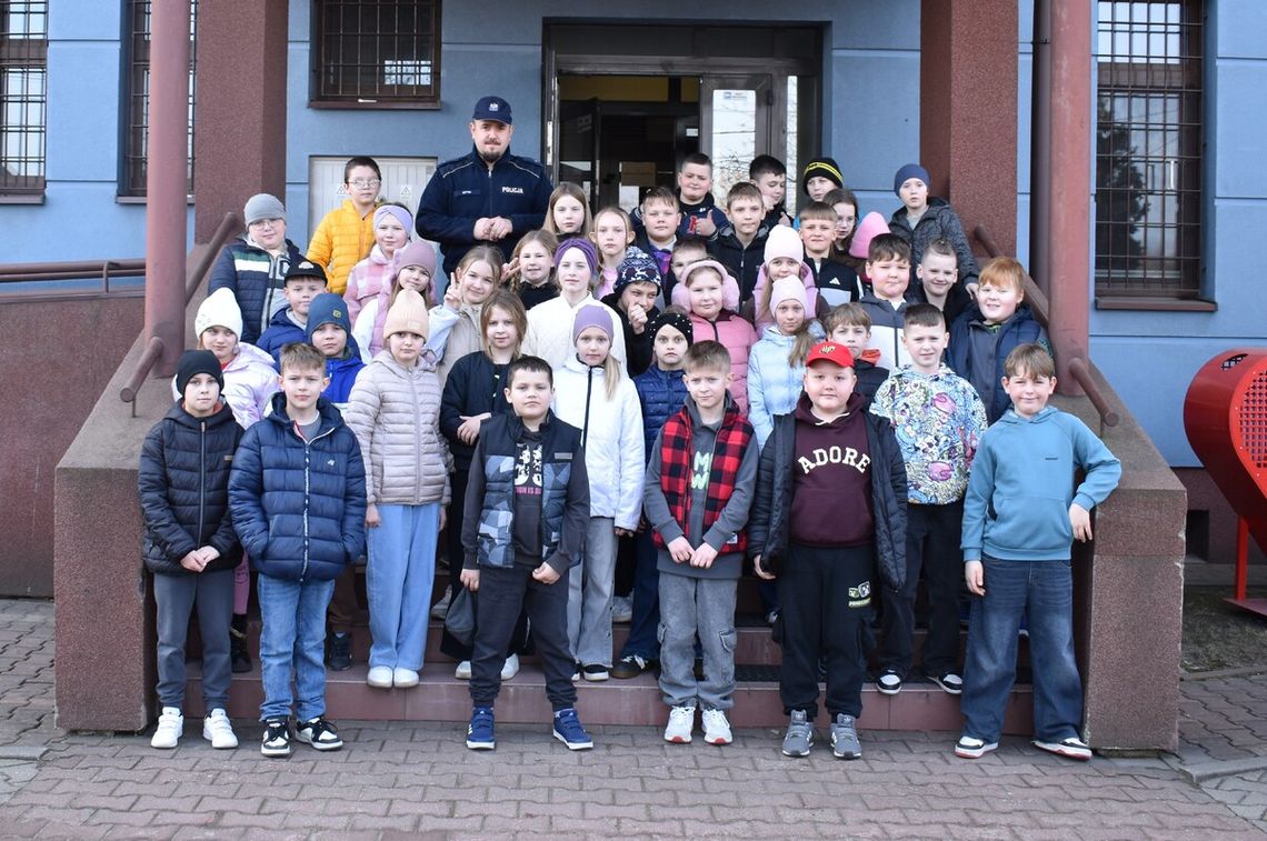 Uczniowie w komendzie. Lekcja bezpieczeństwa, która zostaje na długo