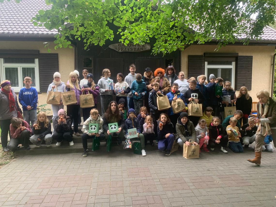 Wesoło na XXI Festiwalu Przyrody w ewelińskiej gajówce