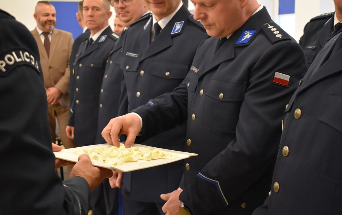 Wielkanocne spotkanie policjantów i pracowników Policji Wielkanocne spotkanie policjantów i pracowników Policji