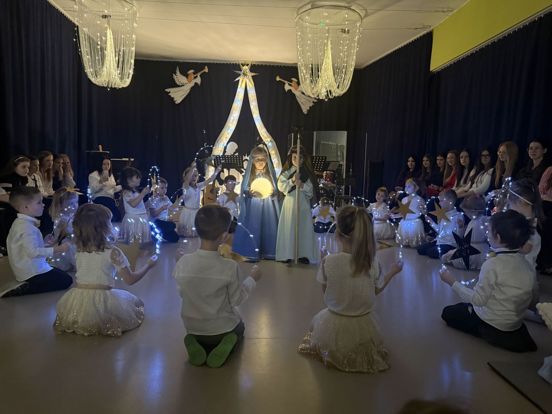 Wielopokoleniowe Kolędowanie w Sobolewie Wielopokoleniowe Kolędowanie w Sobolewie