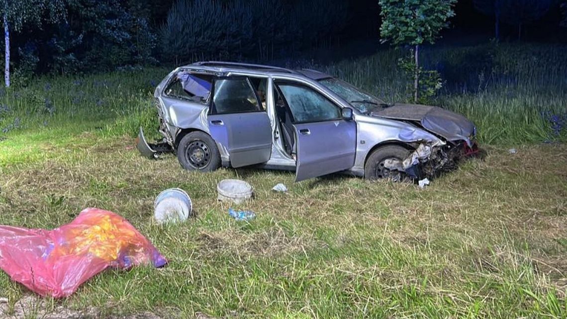 Wjechał do rowu z promilami Wjechał do rowu z promilami