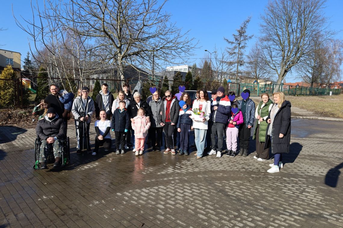 Wycieczka integracyjna dla osób z niepełnosprawnościami. Młodzież z Garwolina kontynuuje projekt „Zobacz Inaczej”