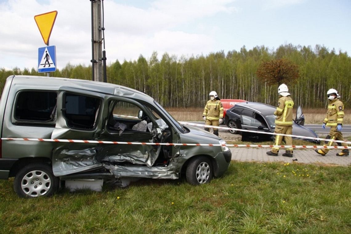 Wypadek w Borowiu na DK 76