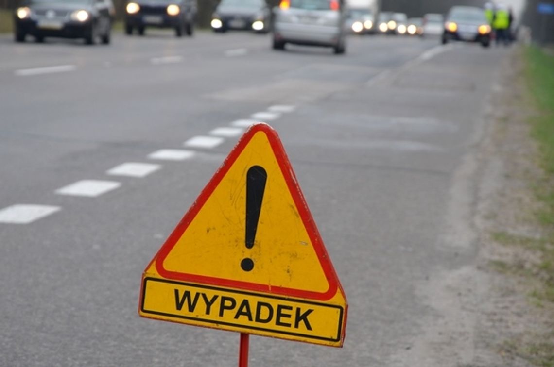 Wypadek w Sokole. 20-latek trafił do szpitala