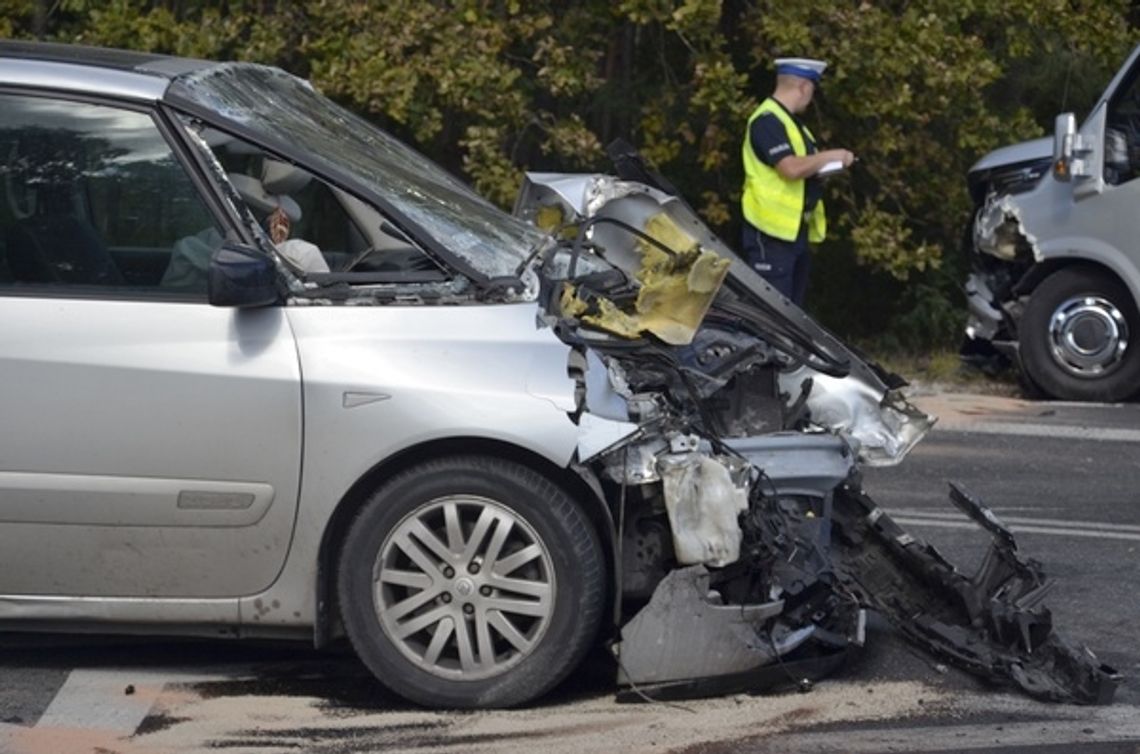 Wypadek z udziałem busa młodych piłkarzy w Wildze