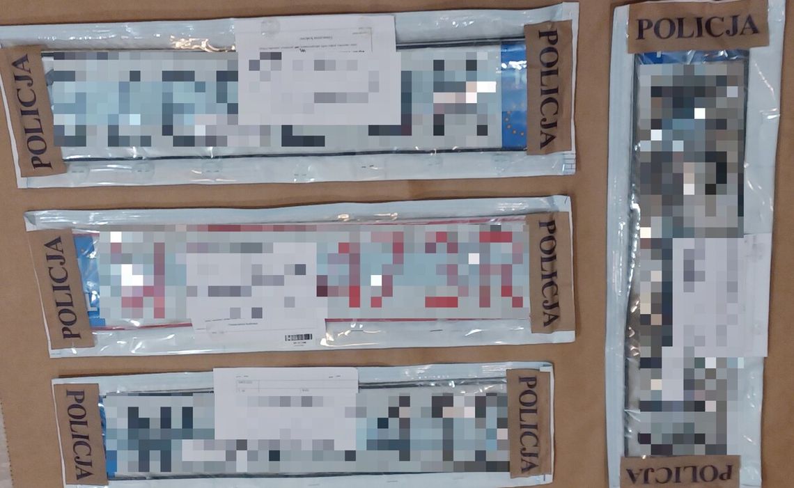 Zakopał tablice rejestracyjne, zdemolował przyczepę i ukrył się pod łóżkiem