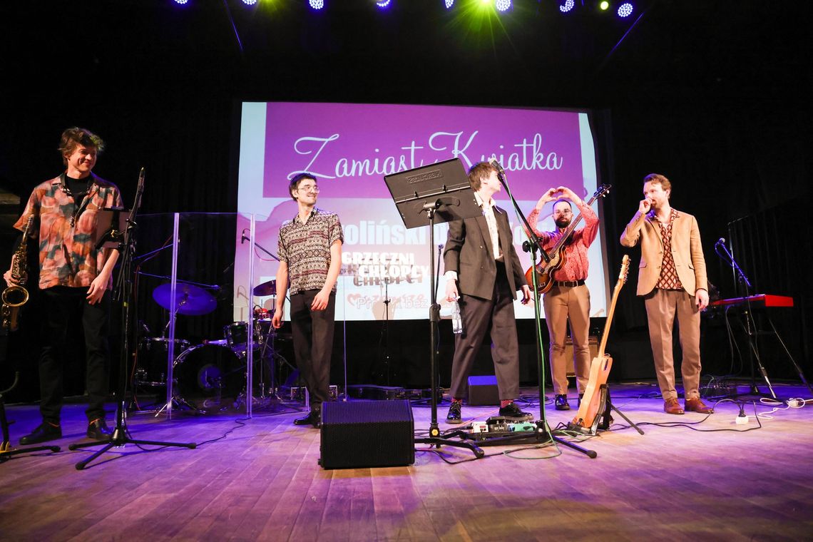 „Zamiast Kwiatka” – wieczór z okazji Dnia Kobiet w Garwolinie „Zamiast Kwiatka” – wieczór z okazji Dnia Kobiet w Garwolinie