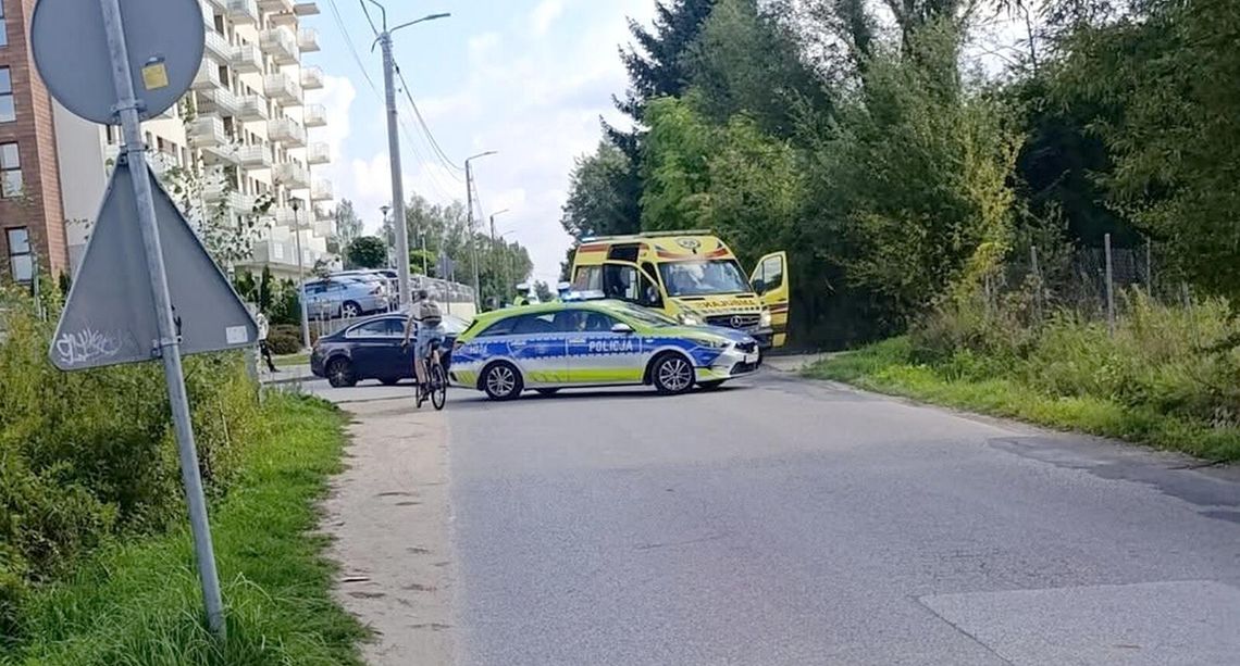 Zderzenie opla z rowerzystą w Garwolinie. Kierowca dostał mandat Zderzenie opla z rowerzystą w Garwolinie. Kierowca dostał mandat