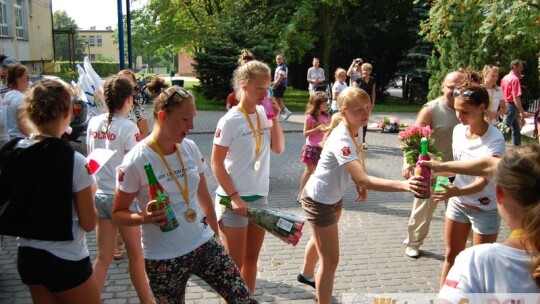 Wrócili z pucharem i medalami