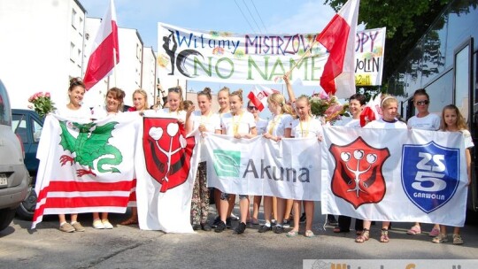 Wrócili z pucharem i medalami