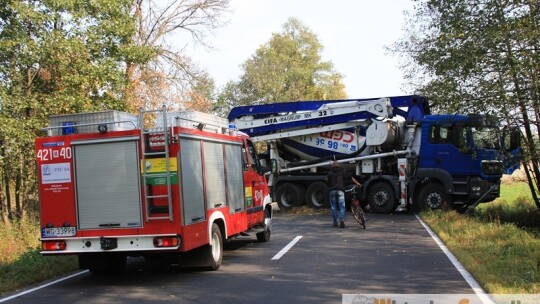 Czołówka betoniarki i rovera