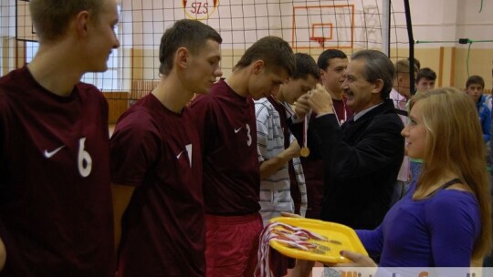 Turniej niepodległości: Dwójka góra