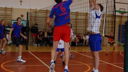 Turniej niepodległości: Dwójka góra