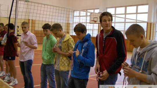 Turniej niepodległości: Dwójka góra