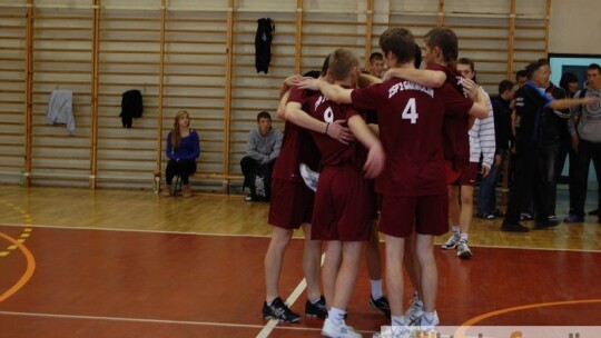 Turniej niepodległości: Dwójka góra