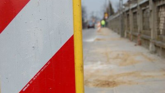 Przedświąteczny remont chodnika