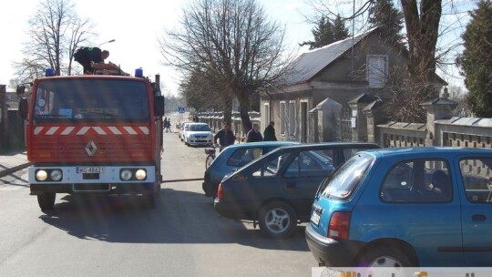 Ogień na cmentarzu