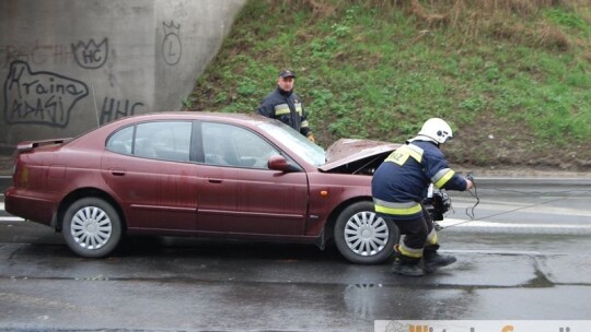 Wypadek na 17. Poważne utrudnienia