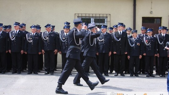 OSP Miętne ze sztandarem