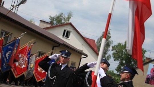 OSP Miętne ze sztandarem