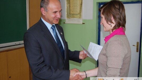 Nauczyciele absolwentami akademii